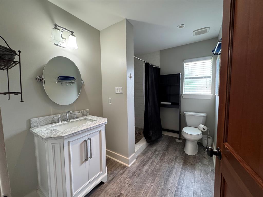 528 Indian Hill Boulevard, Livingston, Texas image 13