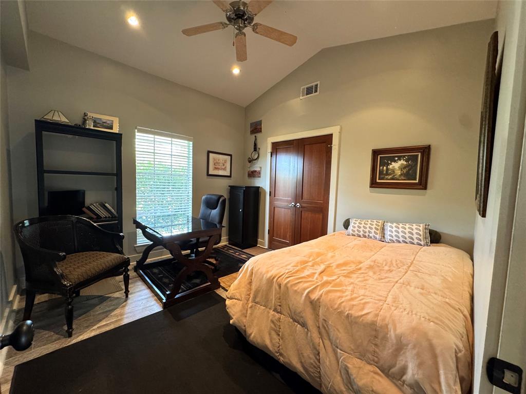 528 Indian Hill Boulevard, Livingston, Texas image 10