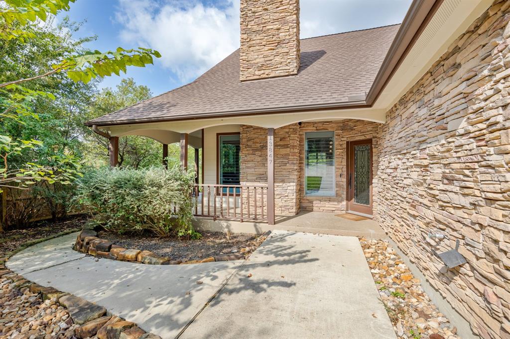 13847 Parkway Manor Drive, Willis, Texas image 3