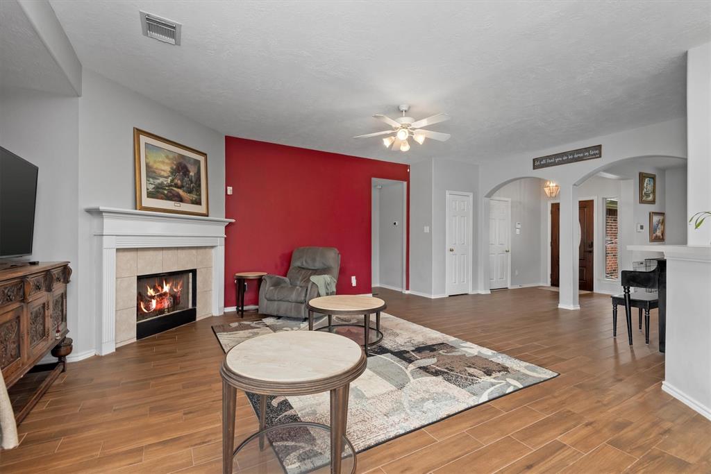 6403 Sagewalk Court, Spring, Texas image 16