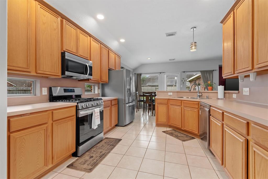 6403 Sagewalk Court, Spring, Texas image 17