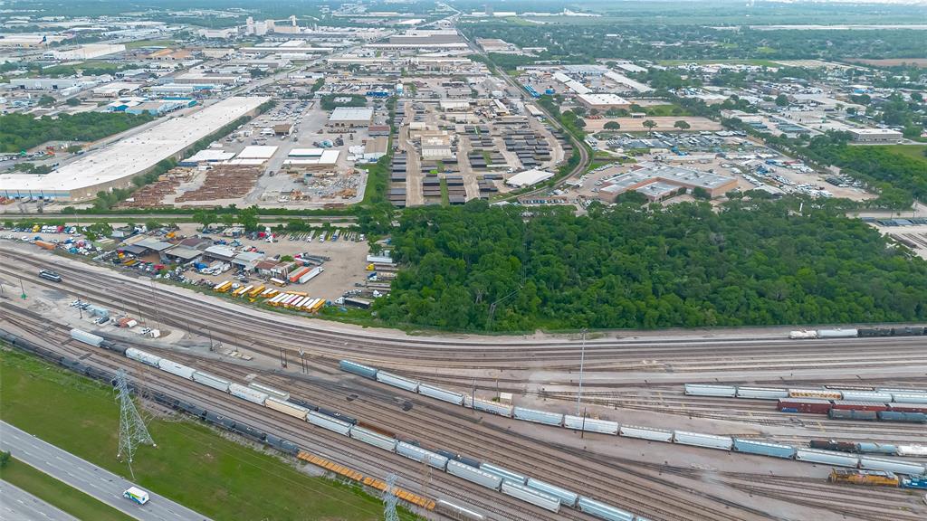 Harbor Drive, Houston, Texas image 5