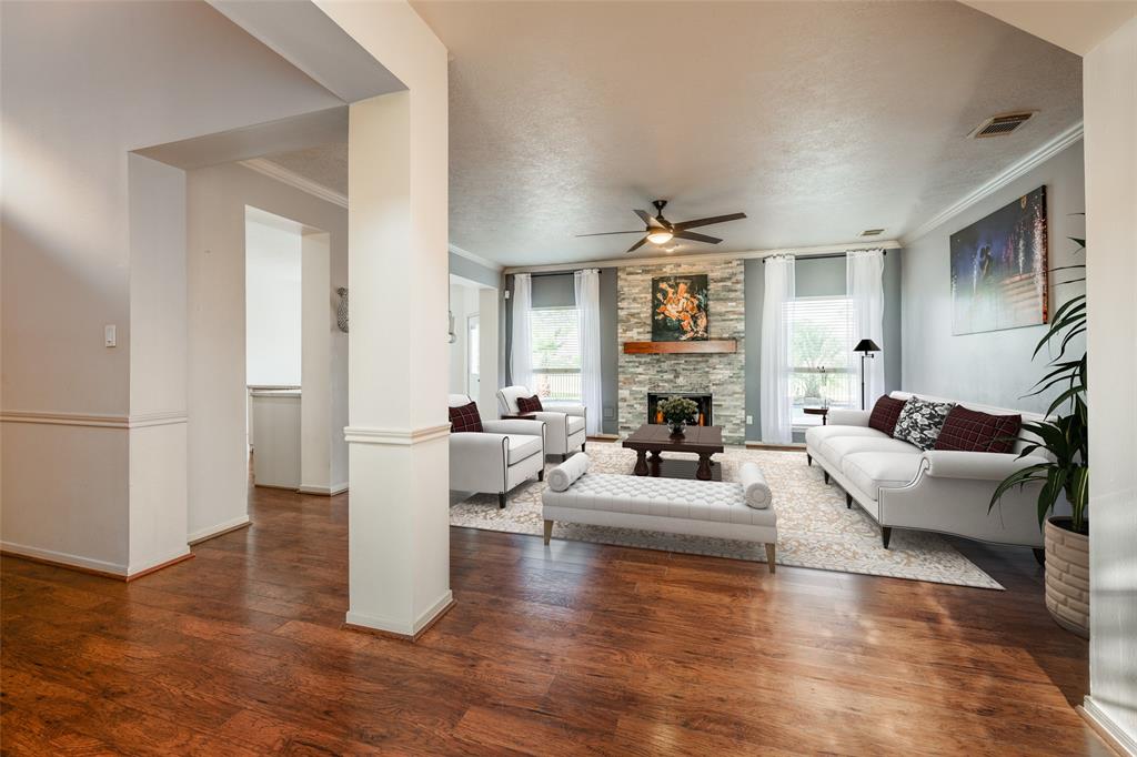 15530 Downford Drive, Tomball, Texas image 4