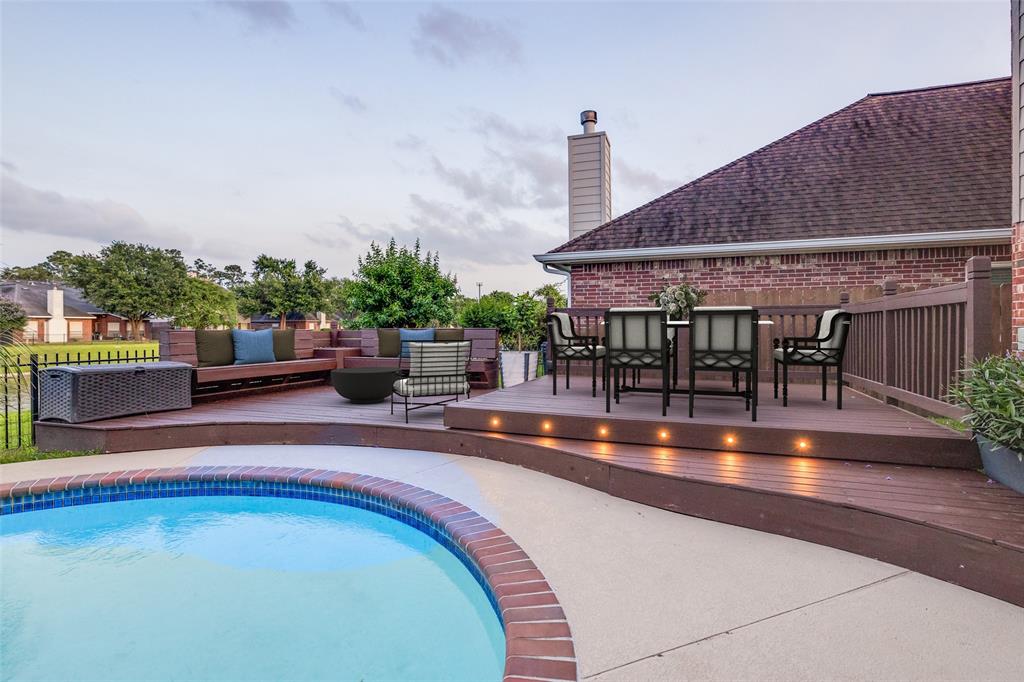 15530 Downford Drive, Tomball, Texas image 29
