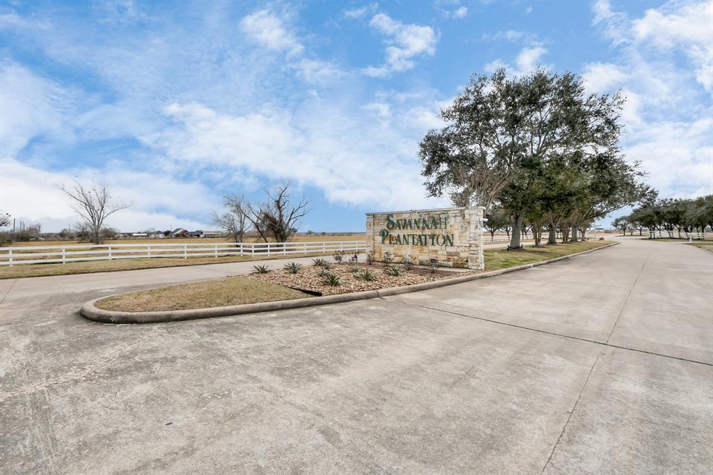 7419 Augusta Lane, Rosharon, Texas image 5