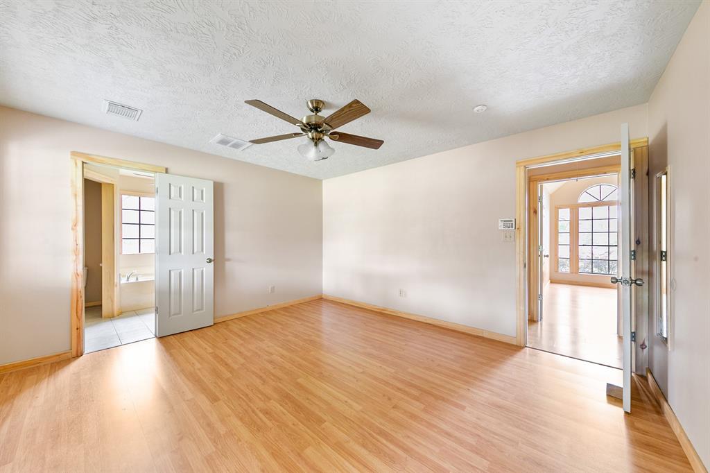 223 Sparkling Water Drive, Huffman, Texas image 13