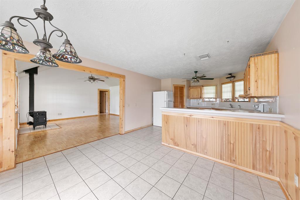 223 Sparkling Water Drive, Huffman, Texas image 10