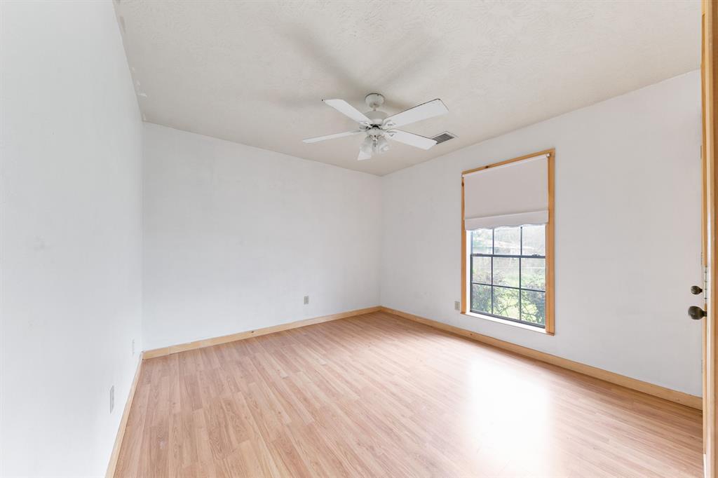 223 Sparkling Water Drive, Huffman, Texas image 18
