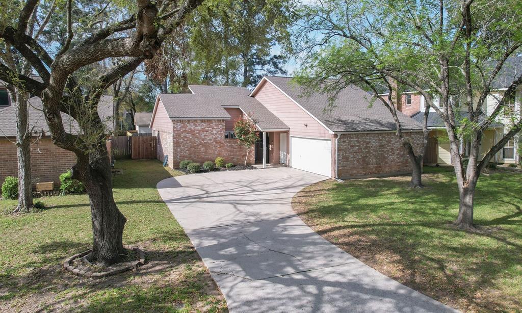 22635 River Birch Drive, Tomball, Texas image 1