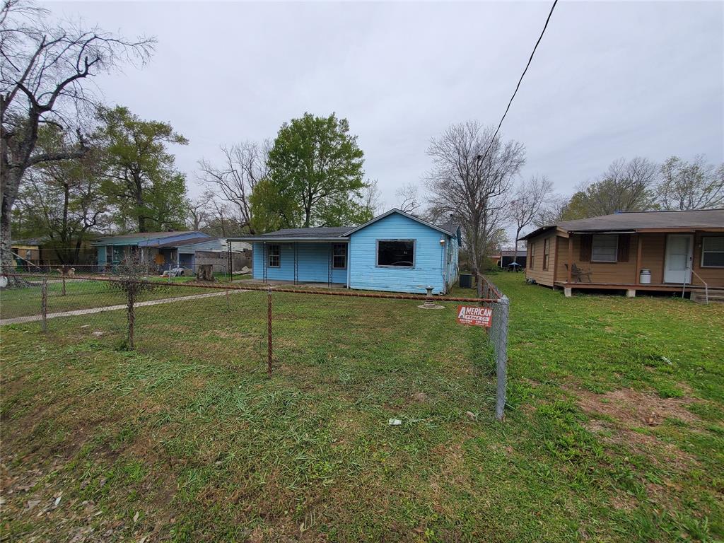 1109 14th Street, Orange, Texas image 2