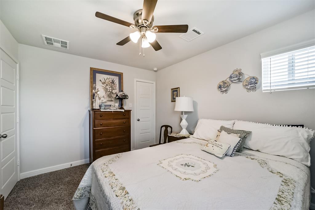 356 Selah Court, Alvin, Texas image 34