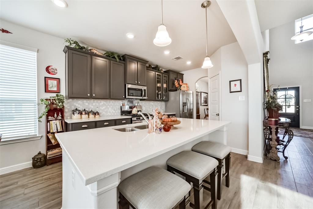 356 Selah Court, Alvin, Texas image 13