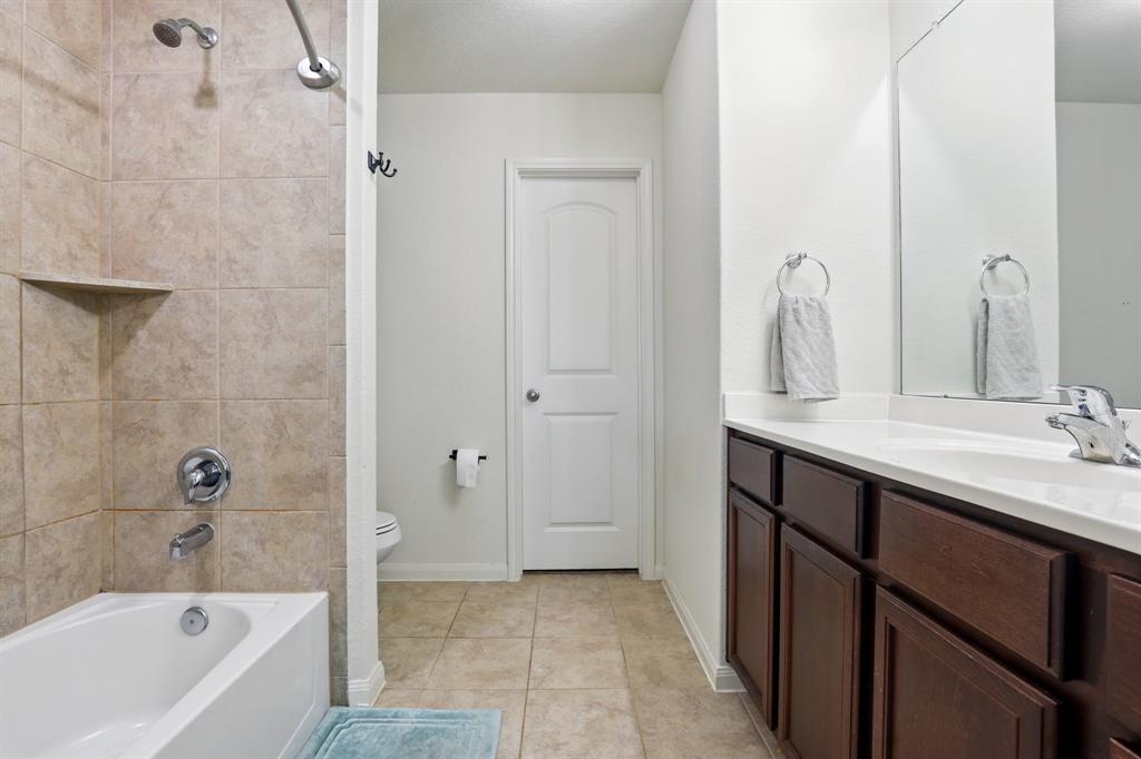 5803 Snapping Turtle Road, Baytown, Texas image 18