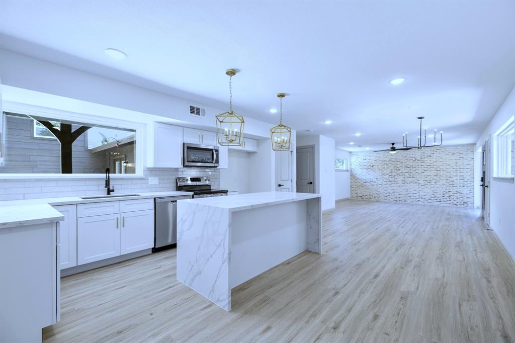 1405 Anne Avenue, Humble, Texas image 4