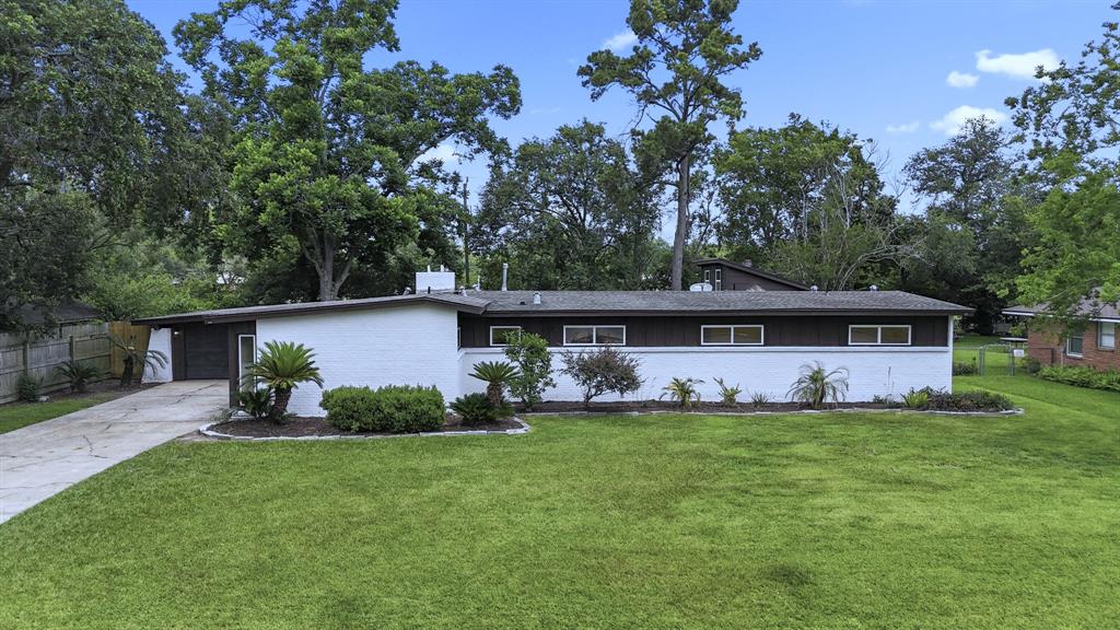 1405 Anne Avenue, Humble, Texas image 1