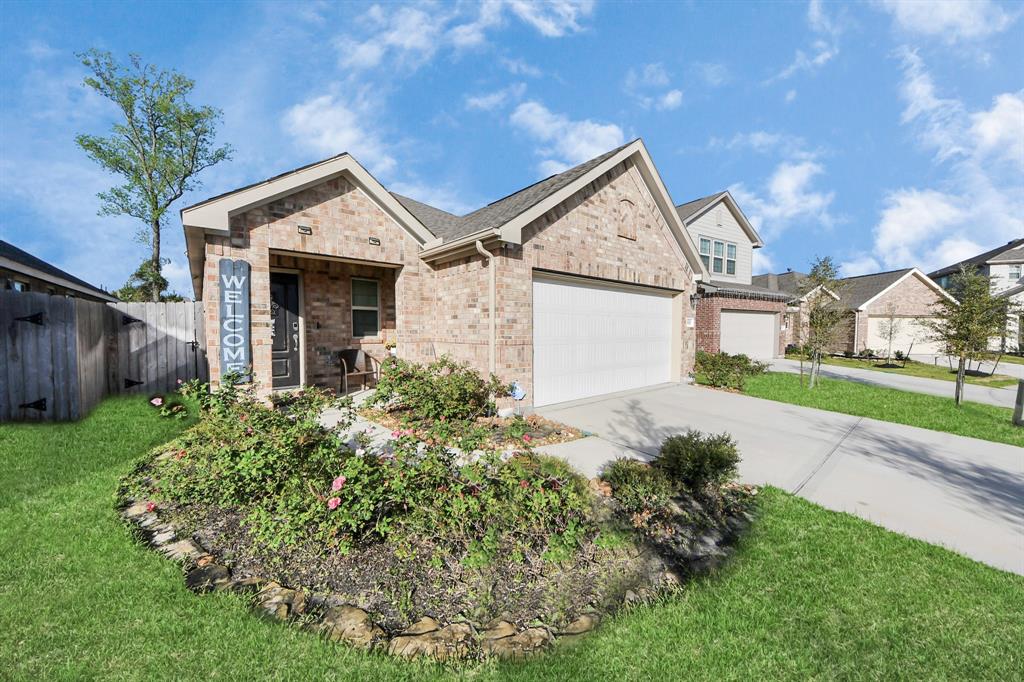 19110 Sangro Drive, New Caney, Texas image 6