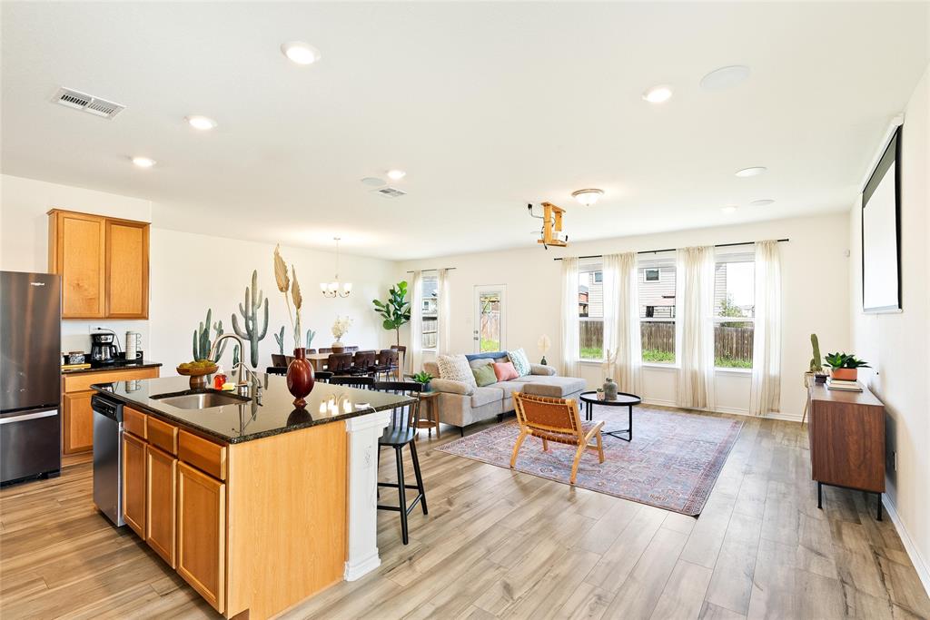 2406 Indian Forest