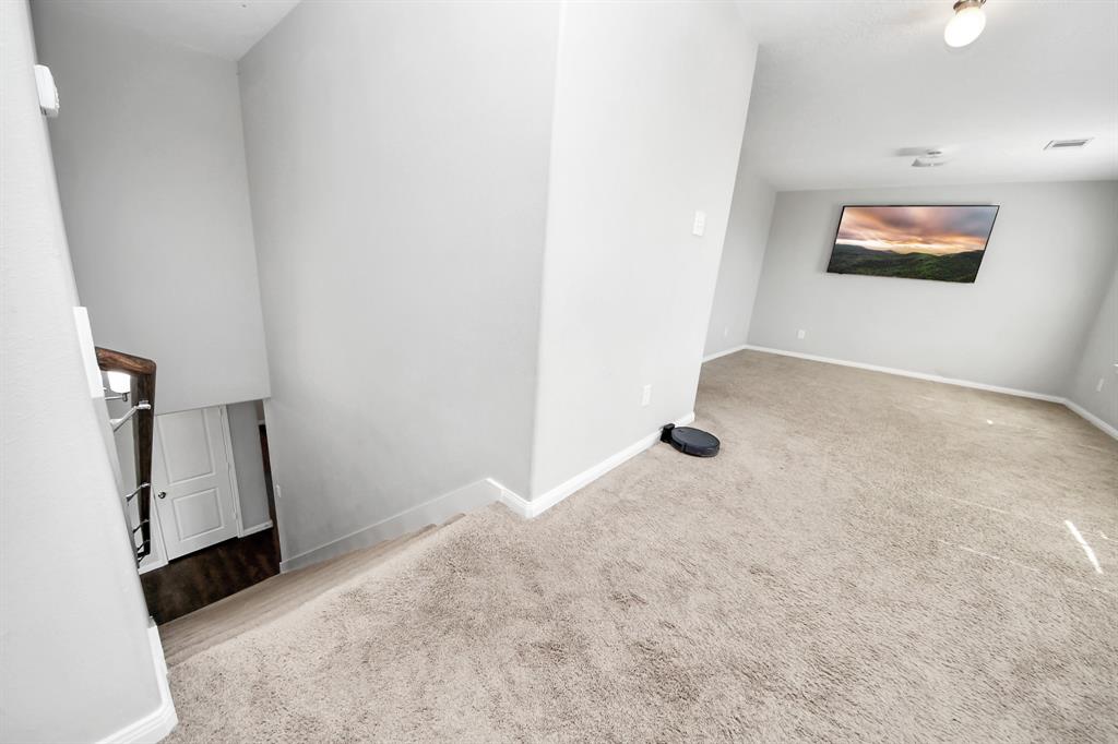 696 Road 5105, Cleveland, Texas image 11