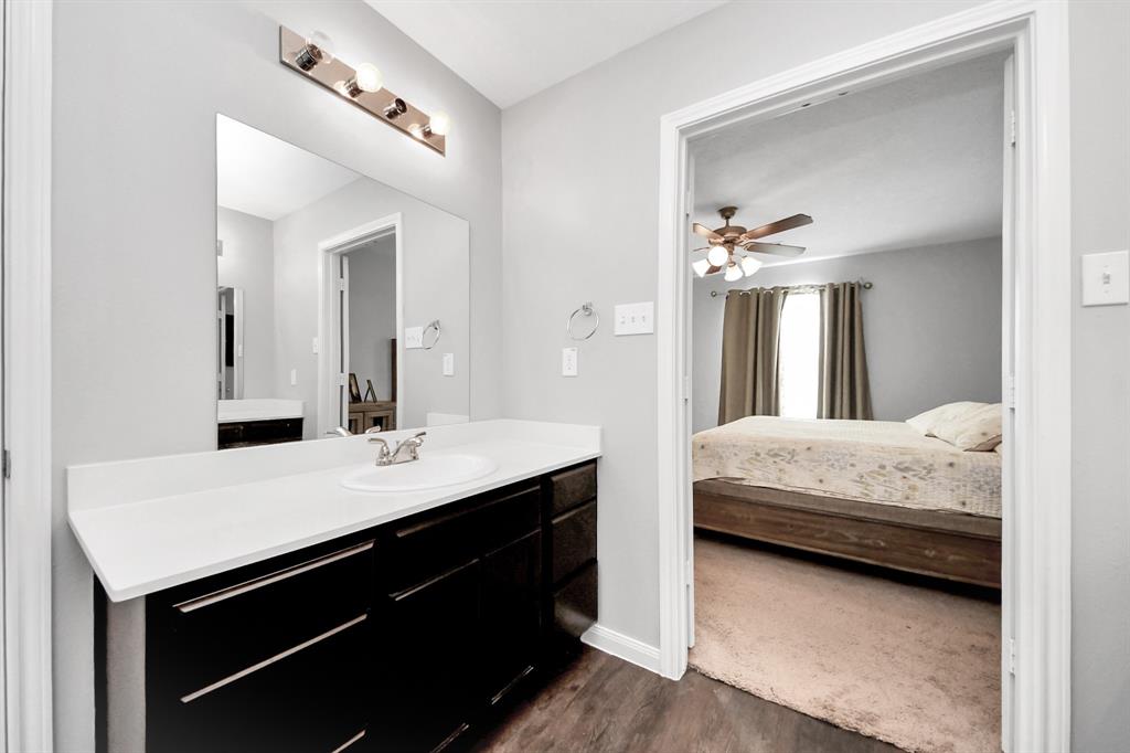 696 Road 5105, Cleveland, Texas image 16