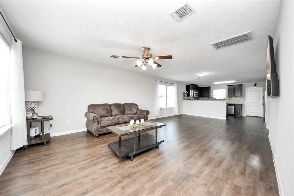 696 Road 5105, Cleveland, Texas image 3
