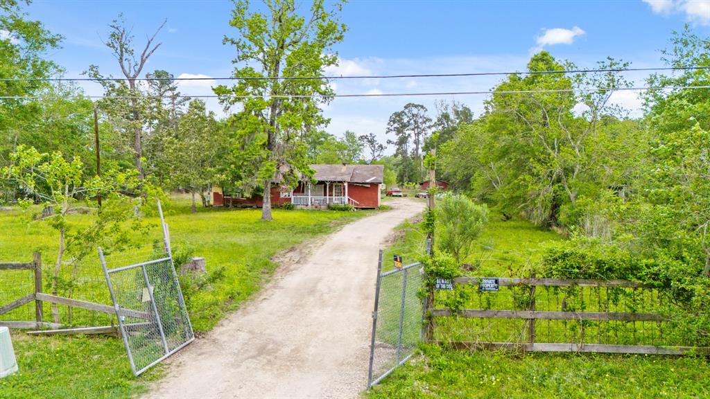 1041 County Road 450, Dayton, Texas image 2