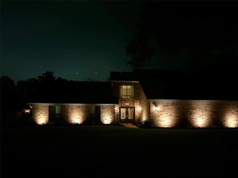 A home in Lake Jackson