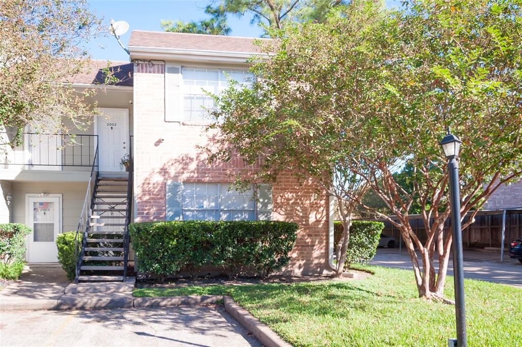 2800 Jeanetta Street 2001