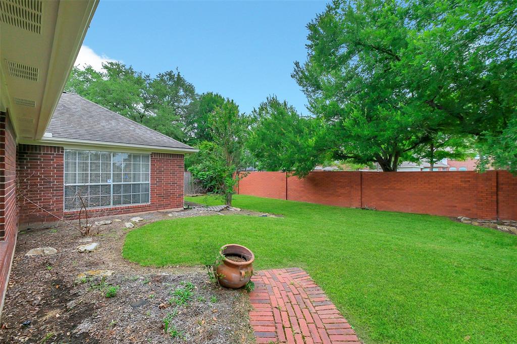 1406 Briarbend Drive, Sugar Land, Texas image 22