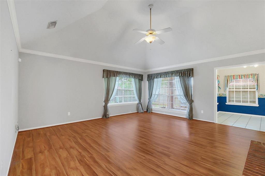1406 Briarbend Drive, Sugar Land, Texas image 5