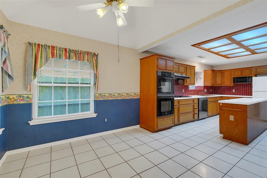 1406 Briarbend Drive, Sugar Land, Texas image 11