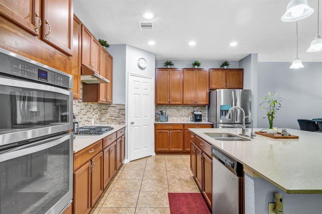 20703 Fawn Timber Trail, Humble, Texas image 12