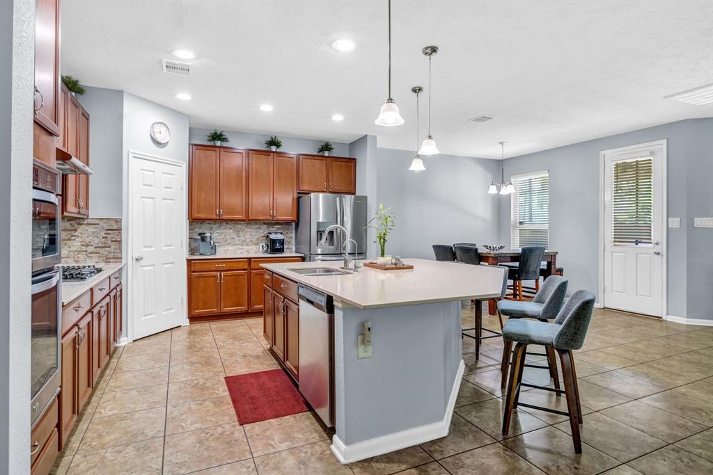 20703 Fawn Timber Trail, Humble, Texas image 13