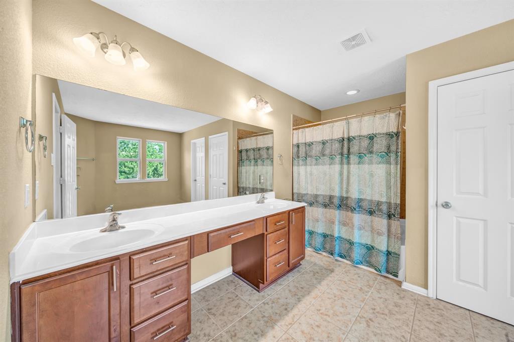20703 Fawn Timber Trail, Humble, Texas image 30