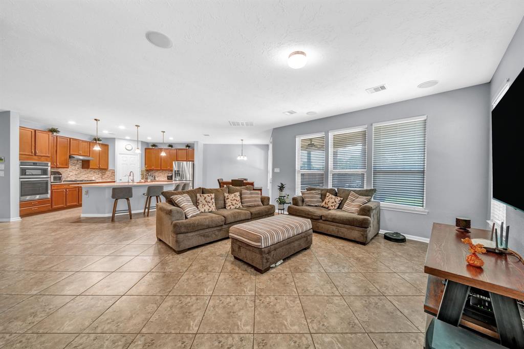 20703 Fawn Timber Trail, Humble, Texas image 10
