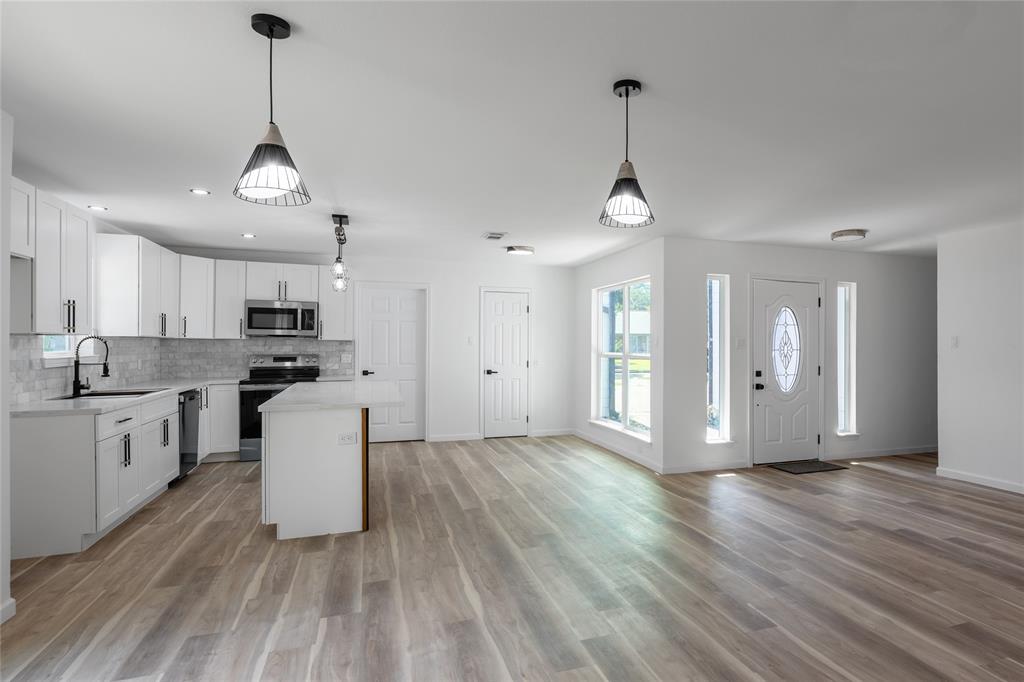 1011 Crossfield Drive