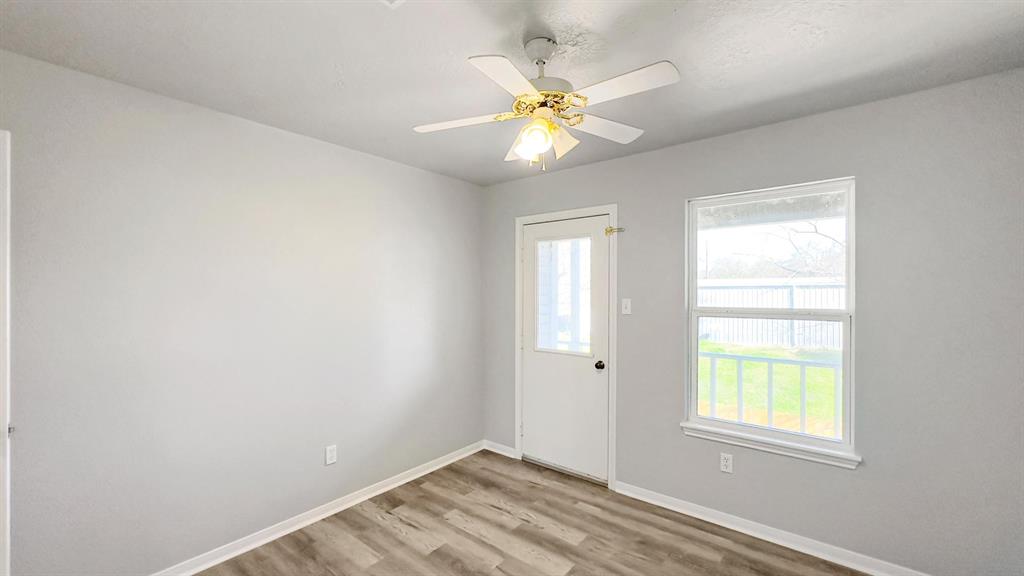 105 Normal Park Drive #B, Huntsville, Texas image 24