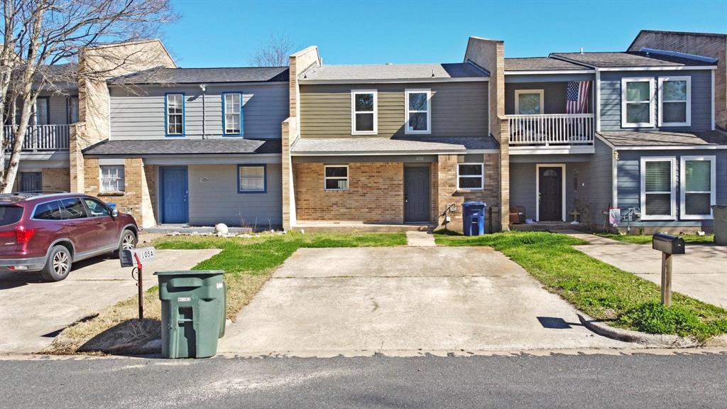 105 Normal Park Drive #B, Huntsville, Texas image 2