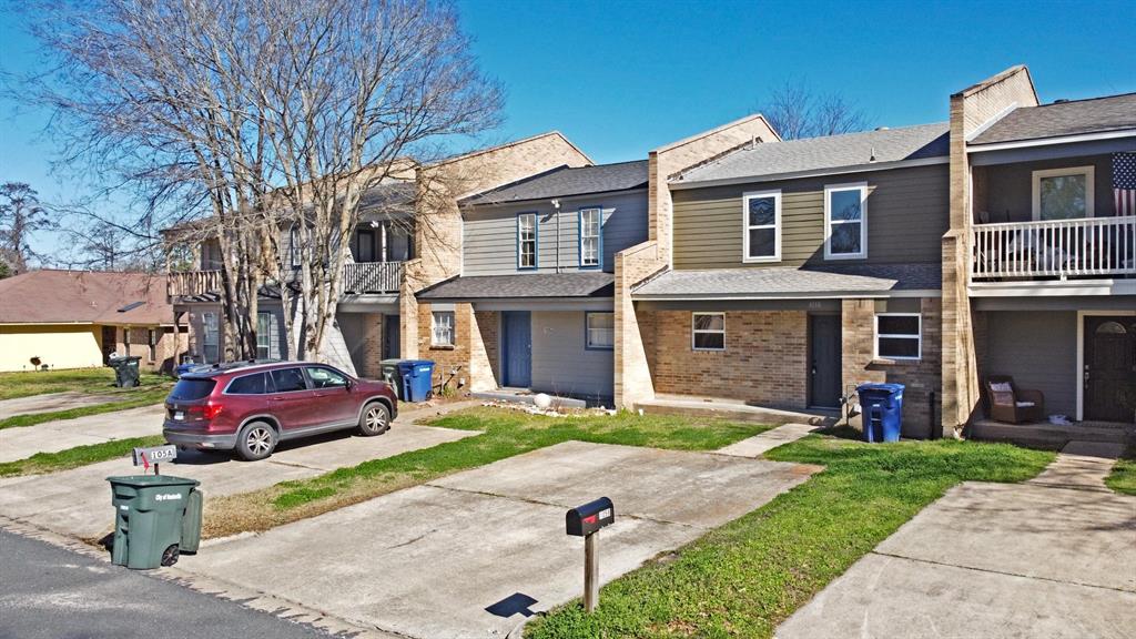 105 Normal Park Drive #B, Huntsville, Texas image 1