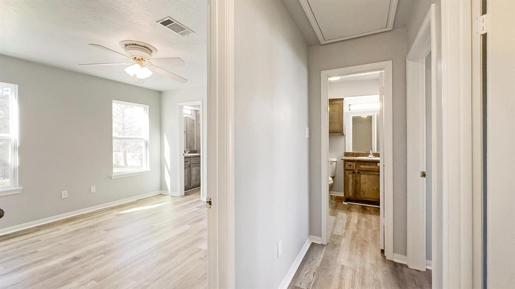 105 Normal Park Drive #B, Huntsville, Texas image 15