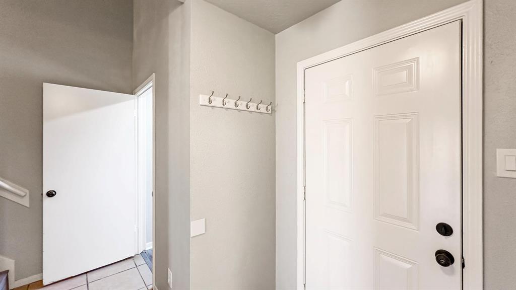 105 Normal Park Drive #B, Huntsville, Texas image 29