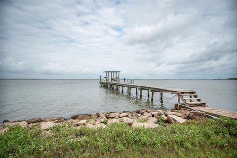 A home in Palacios