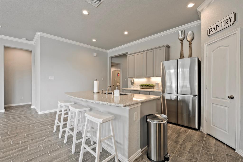 676 W Linnwood Drive, New Caney, Texas image 12