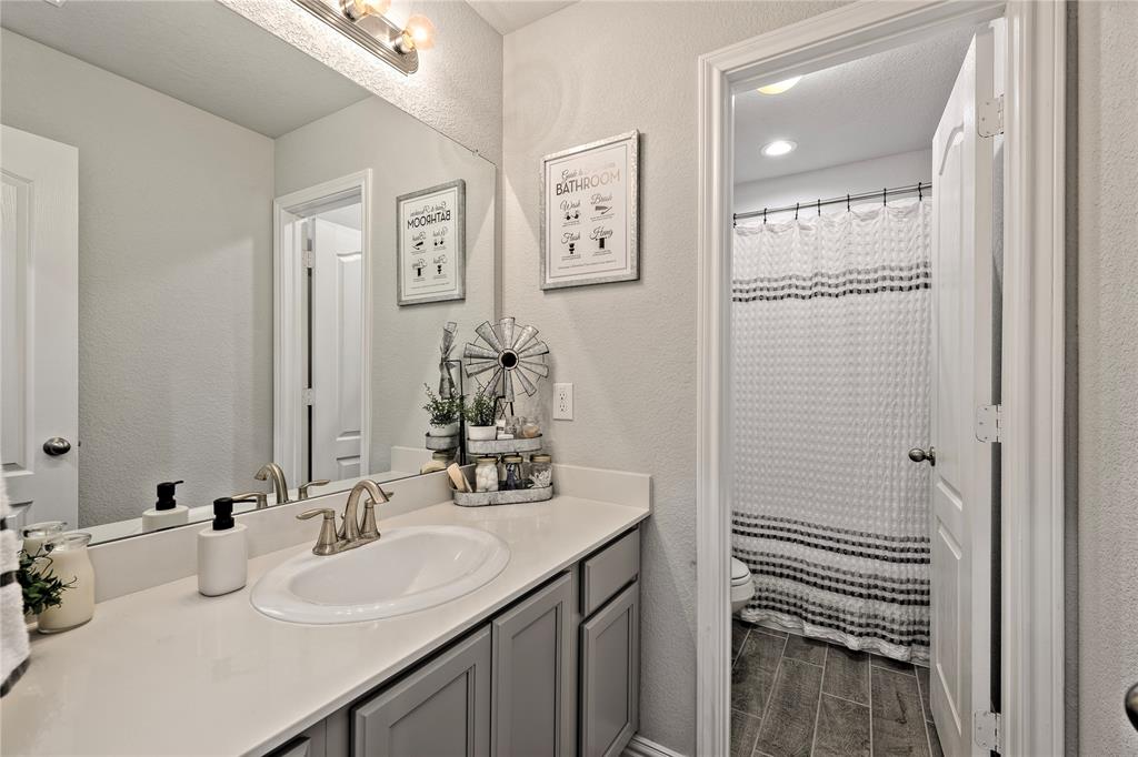 676 W Linnwood Drive, New Caney, Texas image 22