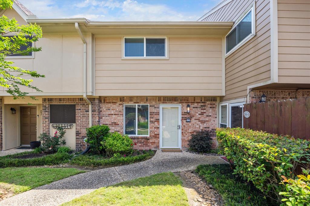 2515 Bering Drive #11, Houston, Texas image 3