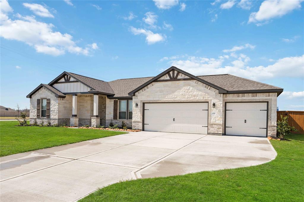 115 Valley Ranch Trail, Dayton, Texas image 2