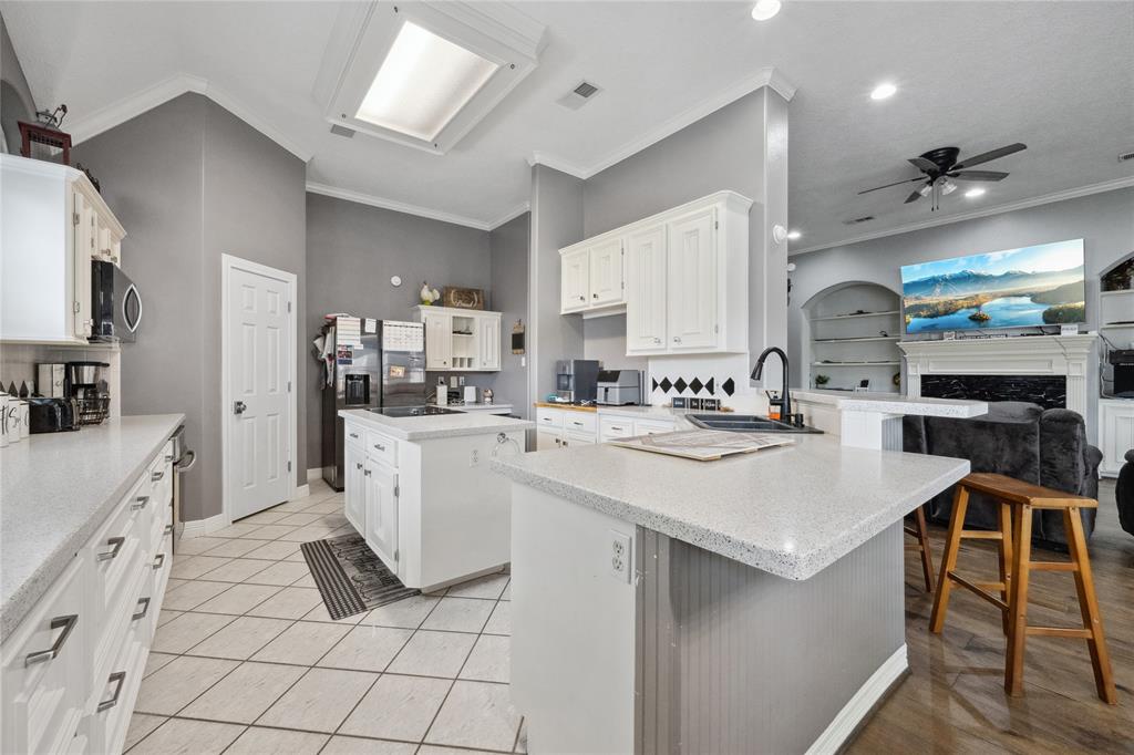 12402 Fisher Drive, Mont Belvieu, Texas image 14