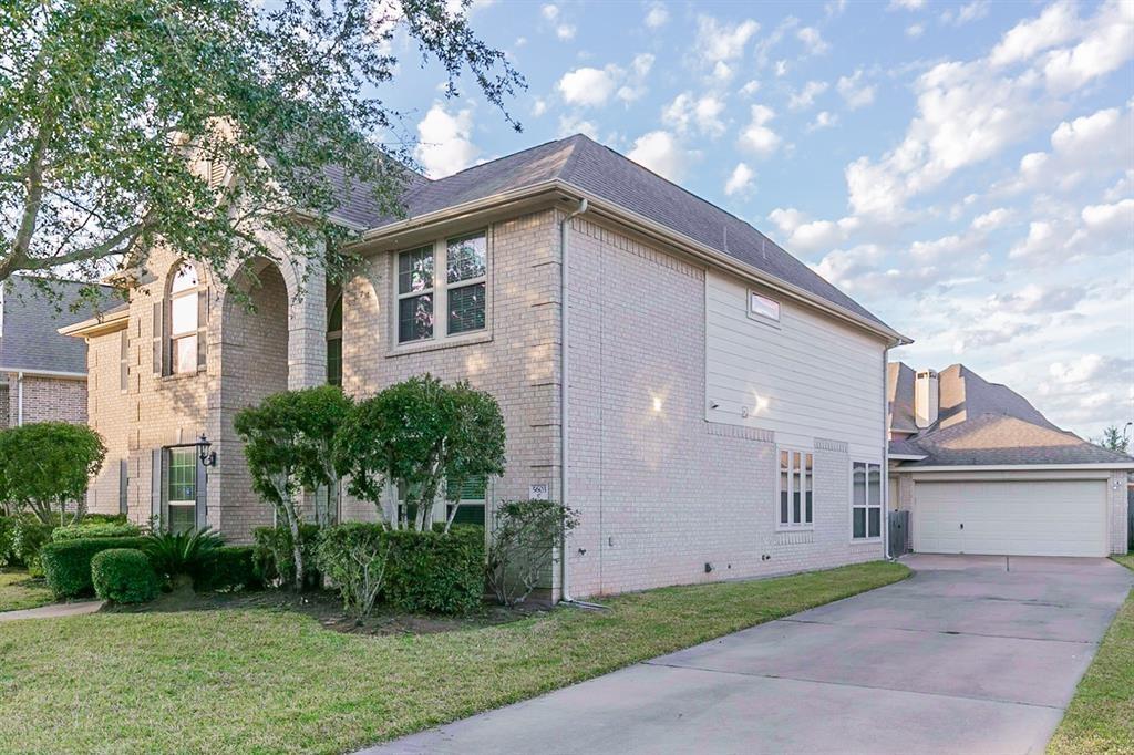 5603 Valley Country Lane