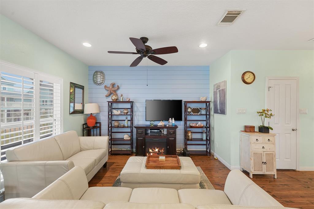 13027 Buccaneer Parkway Parkway, Freeport, Texas image 10
