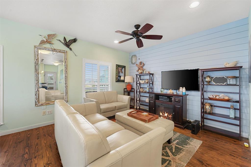 13027 Buccaneer Parkway Parkway, Freeport, Texas image 9