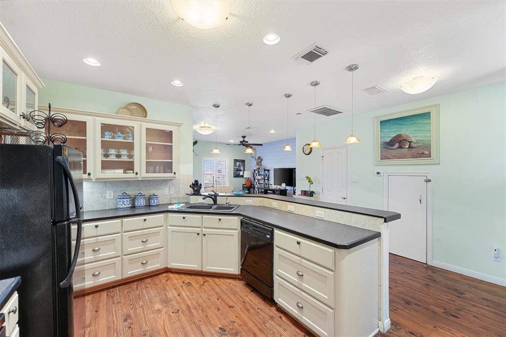 13027 Buccaneer Parkway Parkway, Freeport, Texas image 7